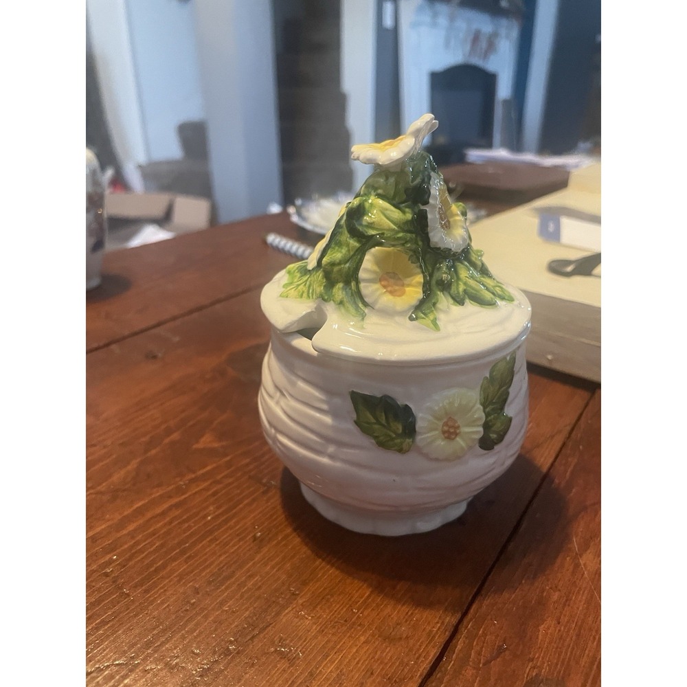 Vintage Lefton Jam Jelly Sugar Jar W Lid White Daisy Raised Flowers On Basket